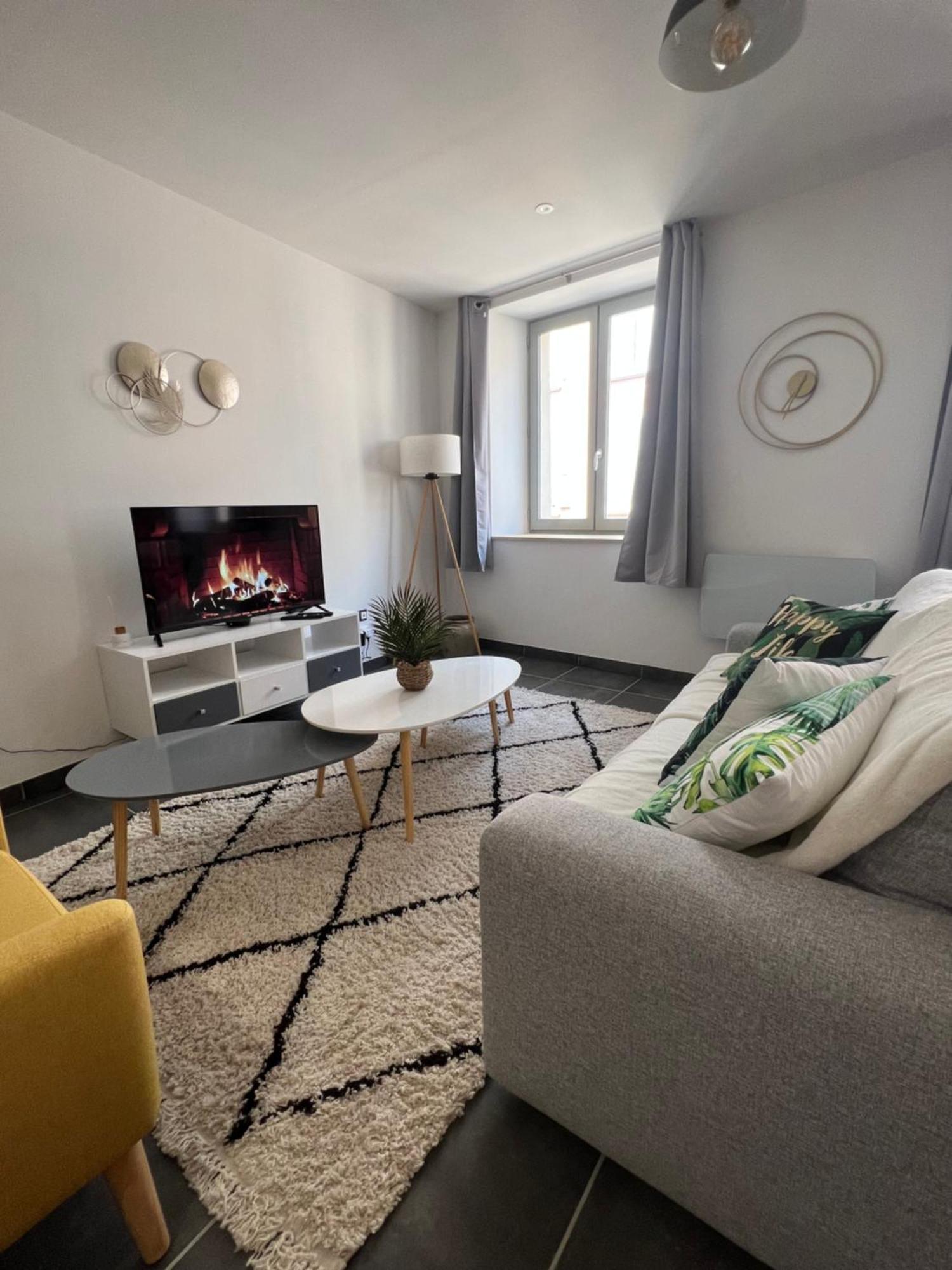 Le Cosy Apartment Crest Bagian luar foto